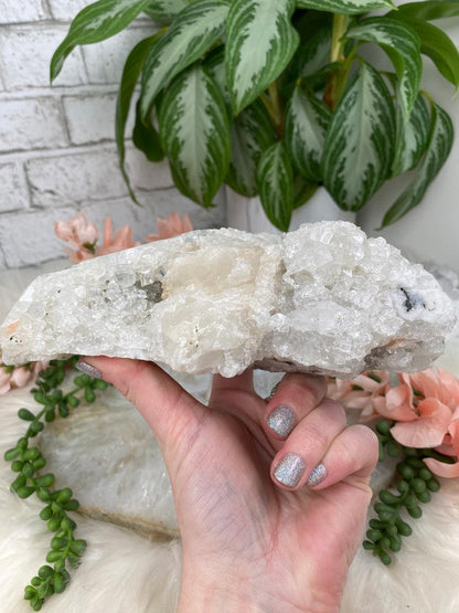 chunky-small-white-apophyllite