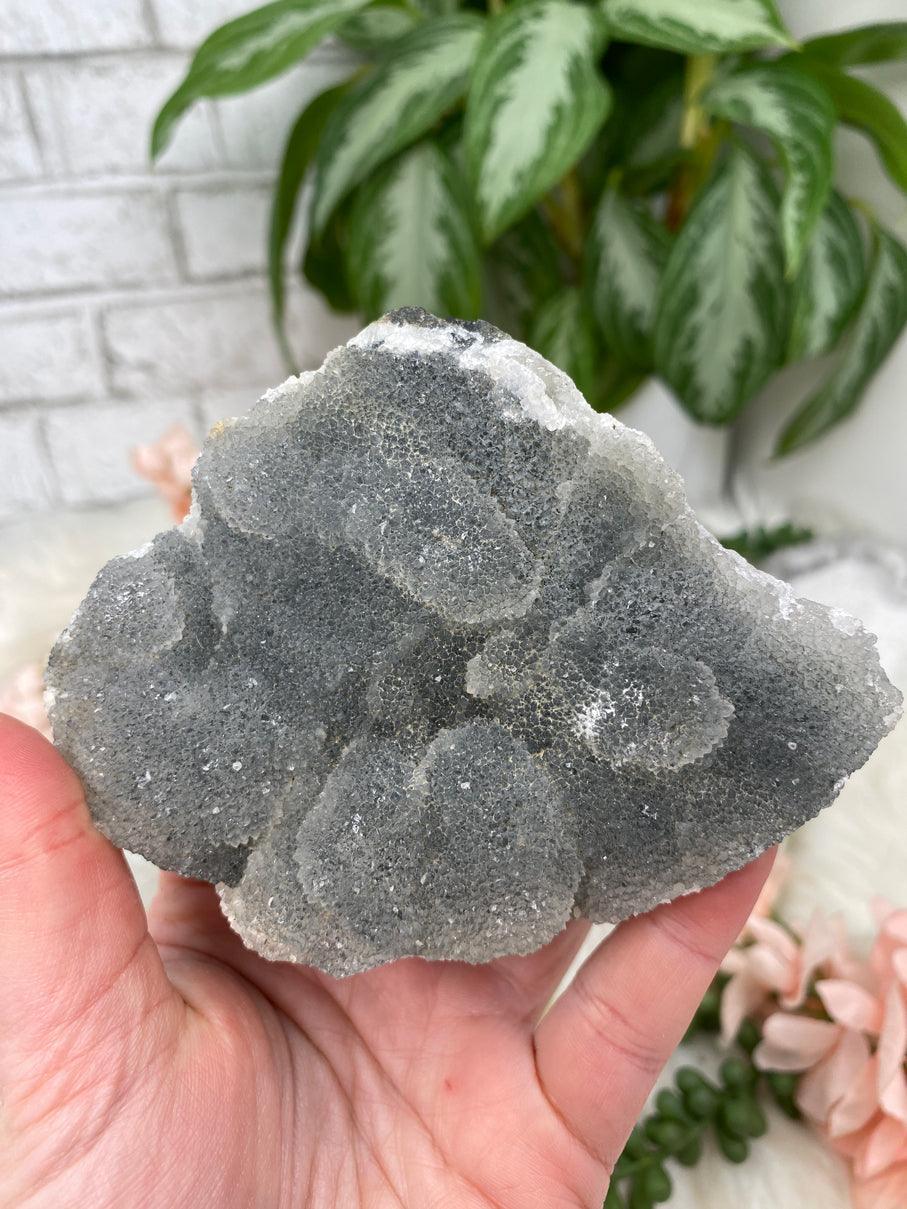 gray-quartz-cluster