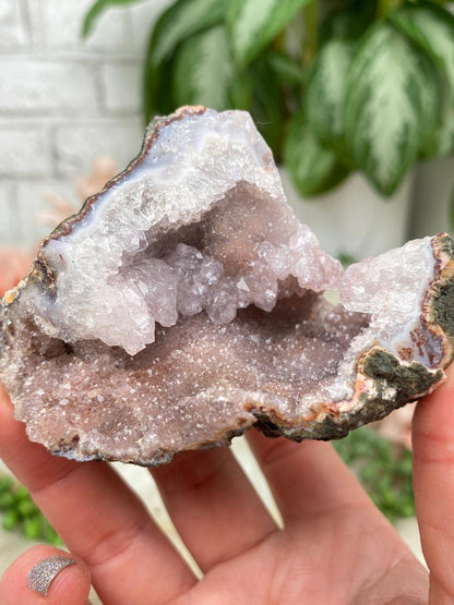 light-pink-morocco-amethyst-geode