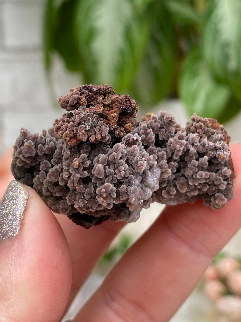 gray-goethite-chalcedony