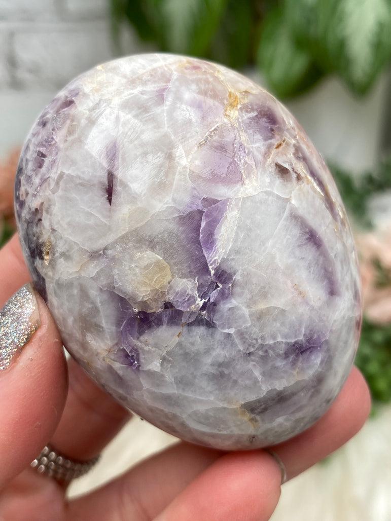 madagascar-chevron-amethyst-stones