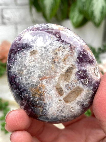 Chevron Amethyst Palms