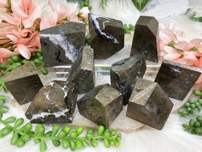 geometric-chalcopyrite