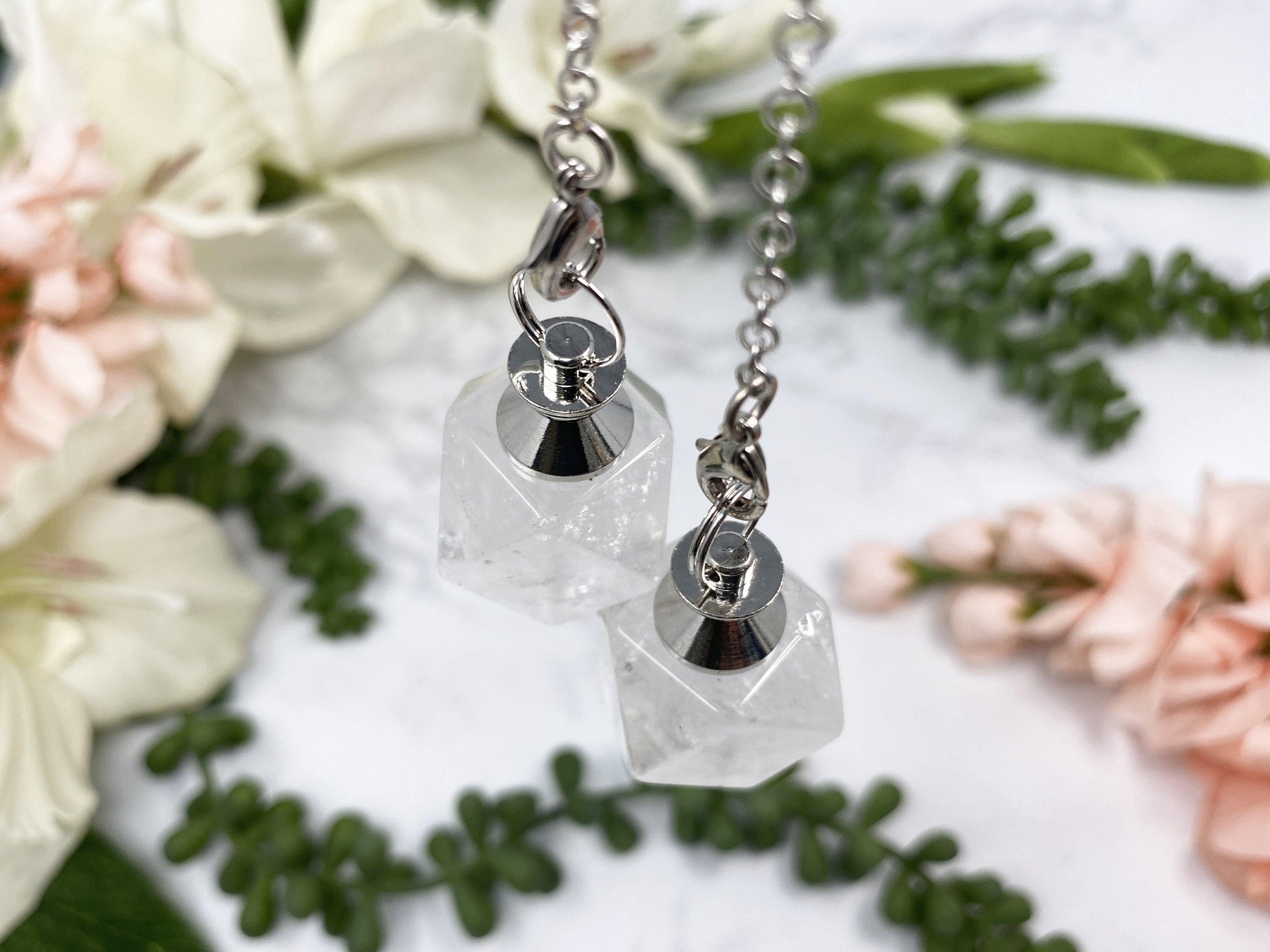    Geometric-Clear-Quartz-Crystal-Pendulum-with-Silver-Metal Top