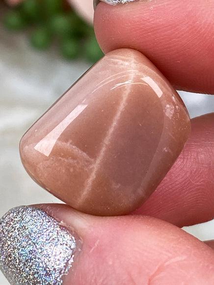 small-pink-moonstone-sunstone