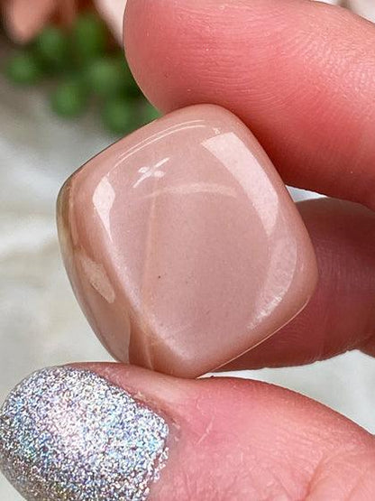 pink-moonstone-sunstone-india
