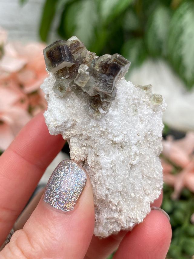 yellow-mica-purple-fluorite