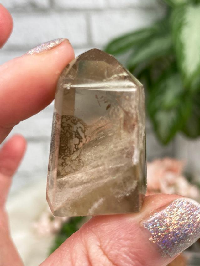 gold-rutile-in-garden-quartz