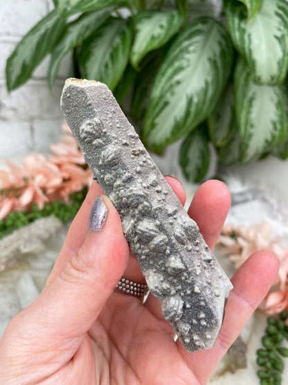 Inner-Mongolia-Gray-Quartz-Wand