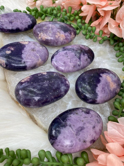 LEpidolite-Palm-Stones