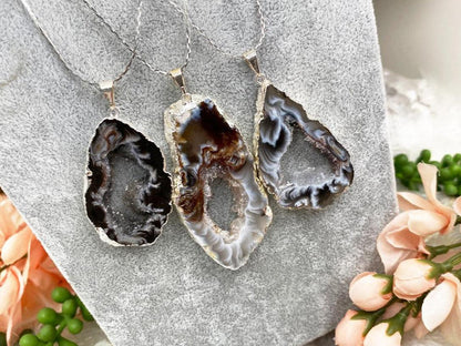    Occo-Geode-Agate-Slice-Necklace