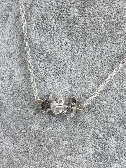 Pakimer-Diamond-Necklace-Close-Up