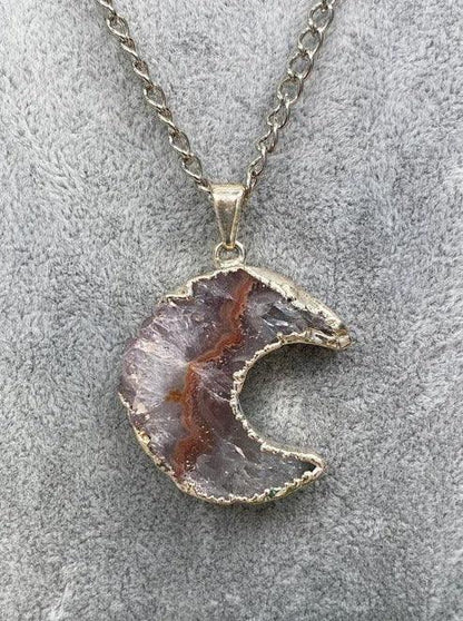 Pink-Agate-Moon-Necklace
