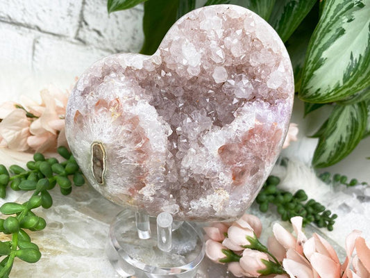 Pink-Quartz-Agate-Crystal-Heart-Carving