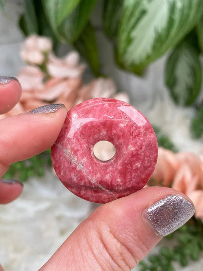 Pink-Thulite-Disc-Pendant