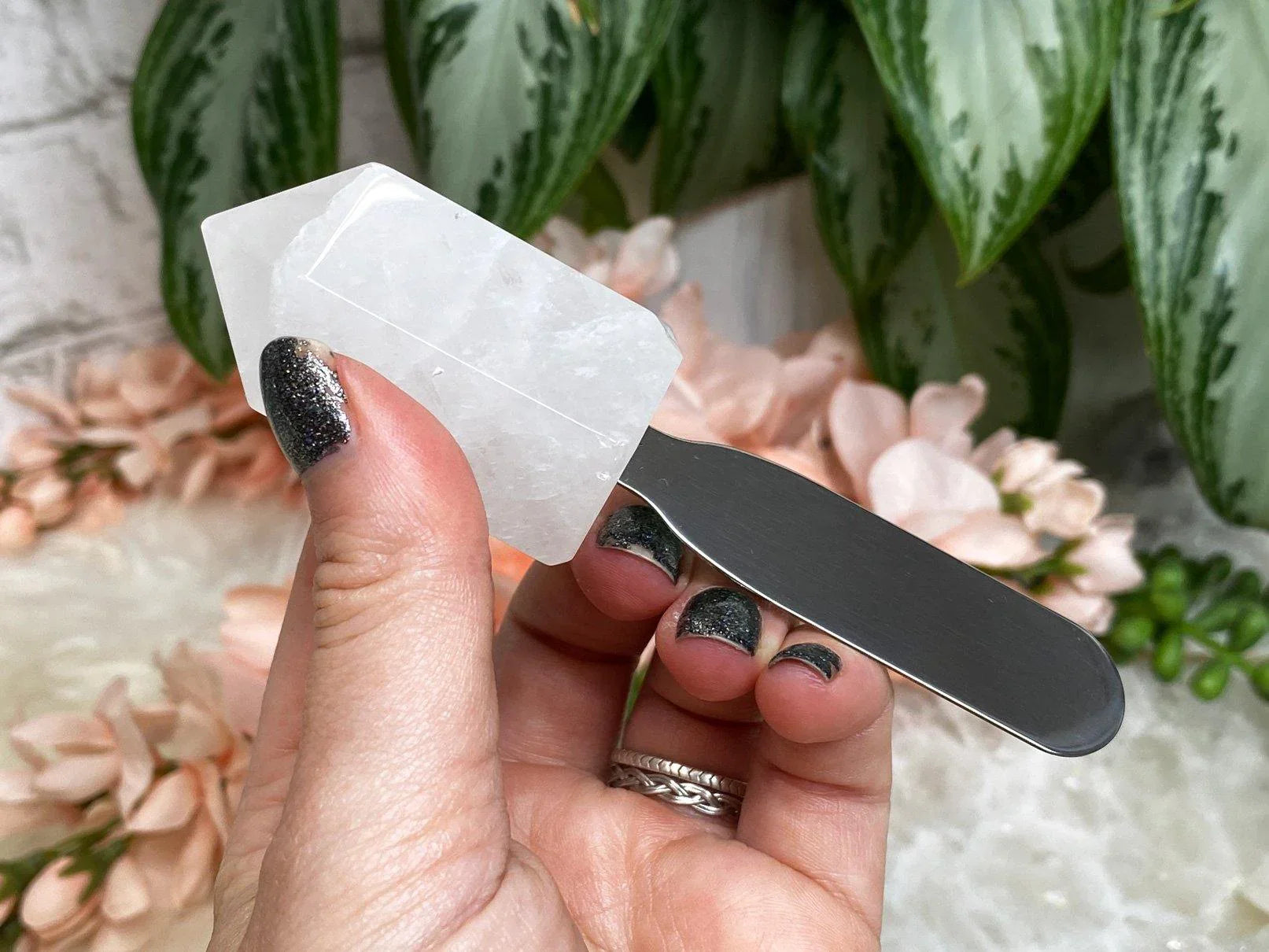 Quartz-Crystal-Point-Charcuterie-Cheese-Knife