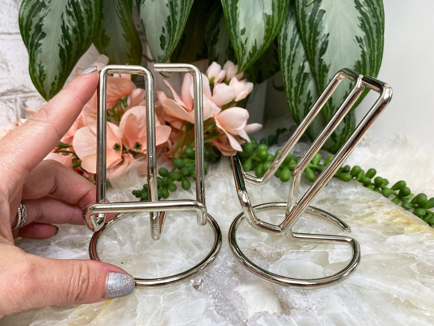 Silver-Metal-Crystal-Specimen-Slice-Stand