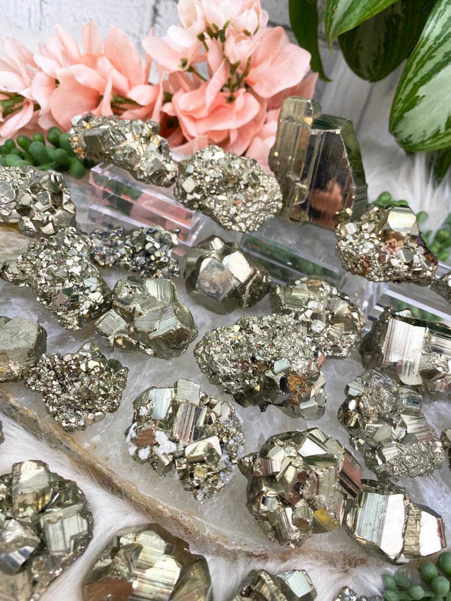 Small-Gold-Pyrite-Clusters-from-Peru