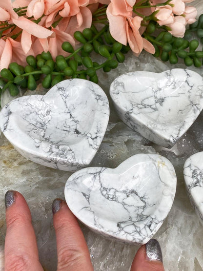 Small-White-Howlite-Dish