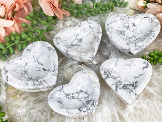     Small-White-Howlite-Heart-Dish