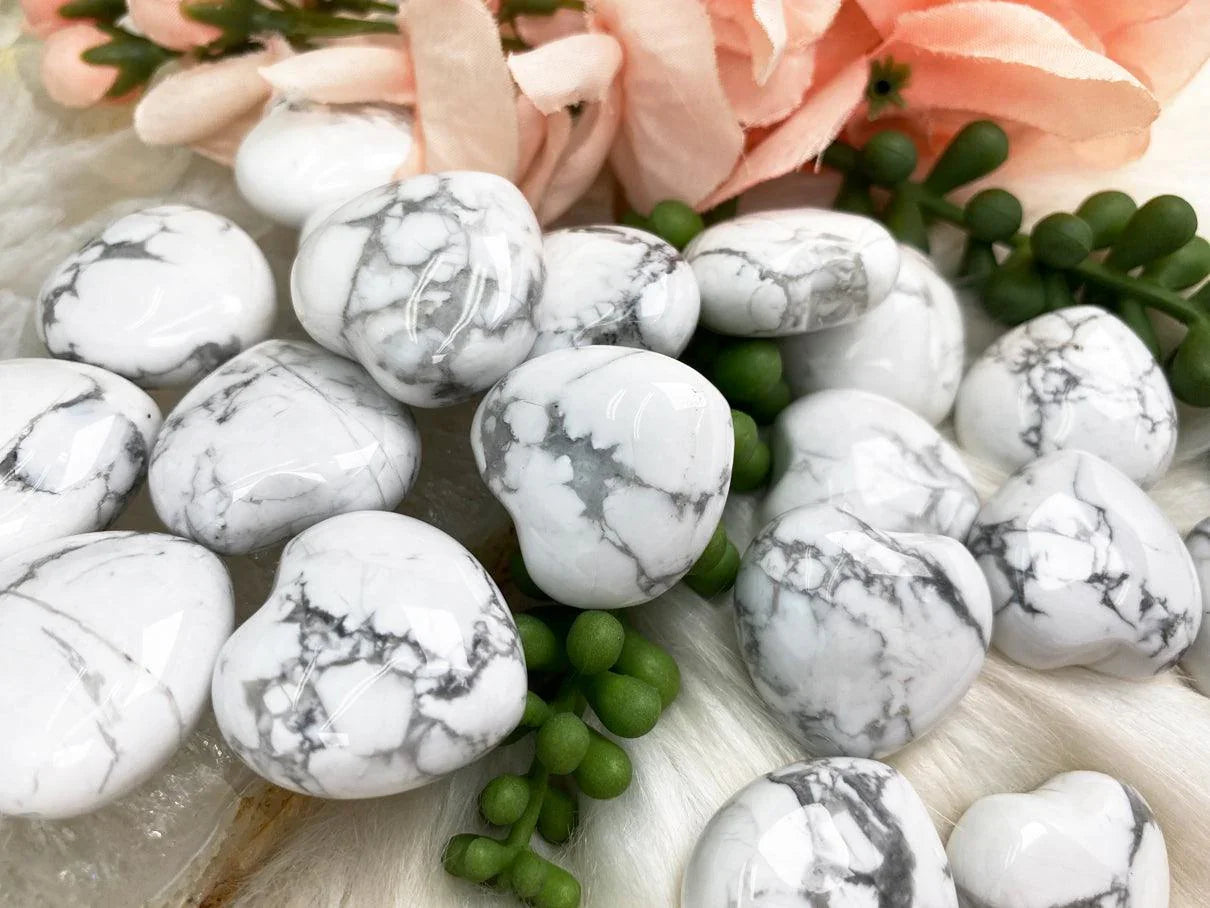 Small-White-Howlite-Puffy-Heart-Stones