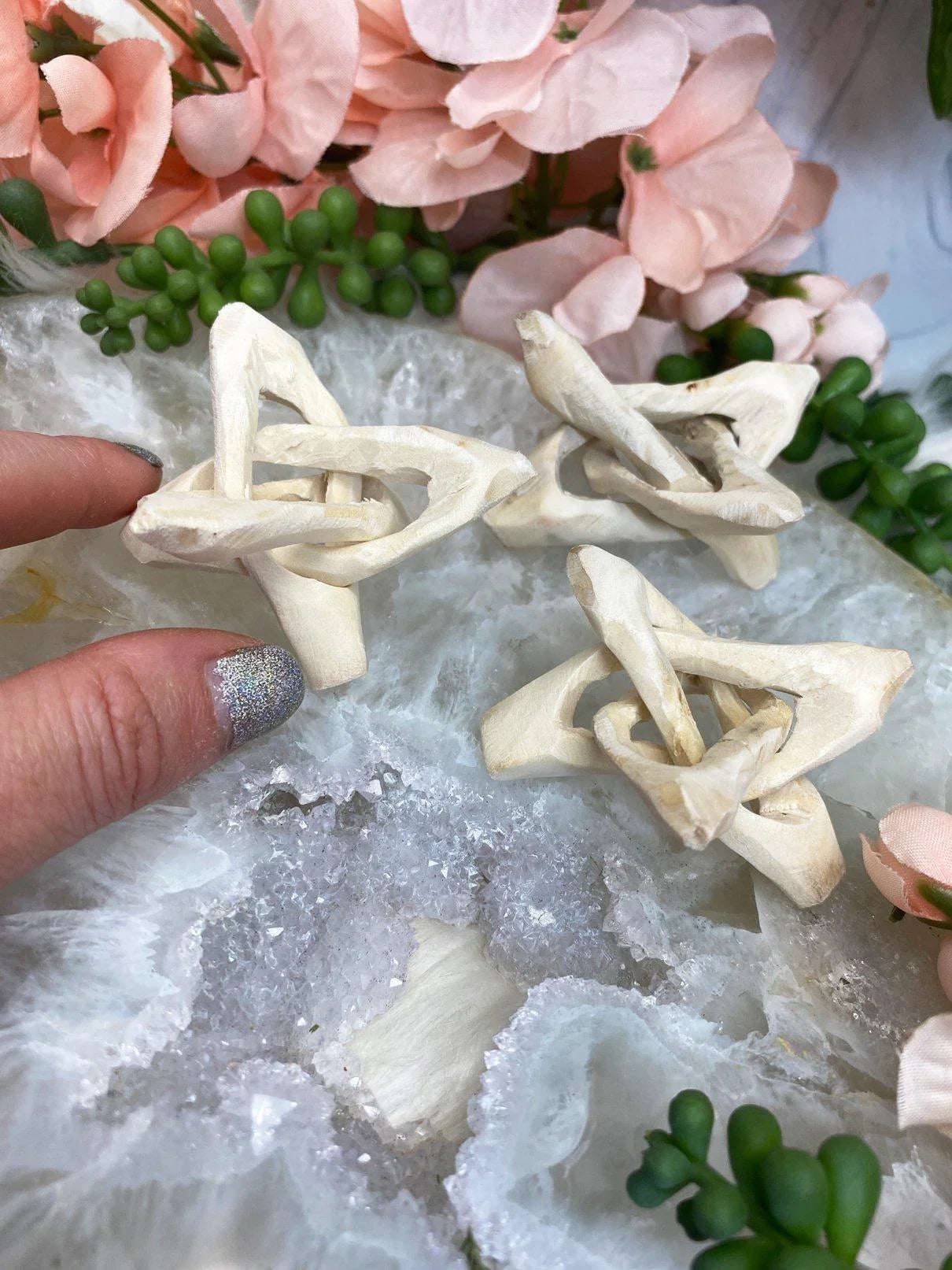 Small-White-Wood-Twist-Crystal-Sphere-Stand