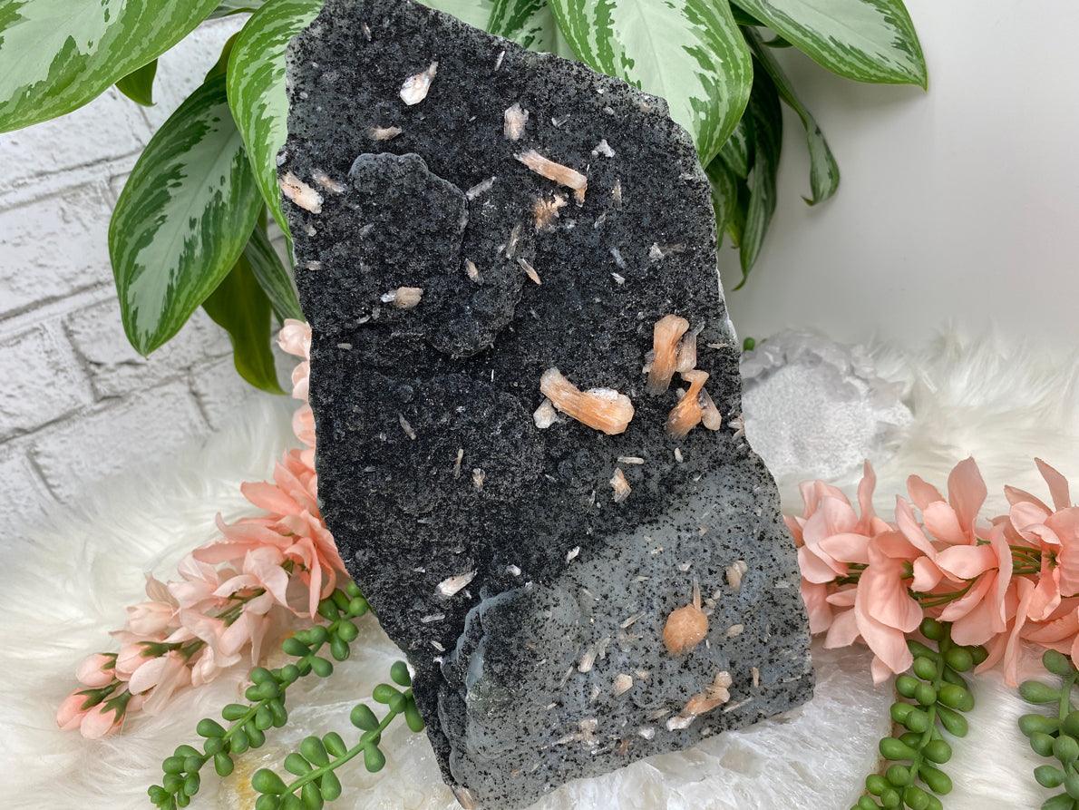 Standing-Black-Gray-Chalcedony-Stilbite-Crystal