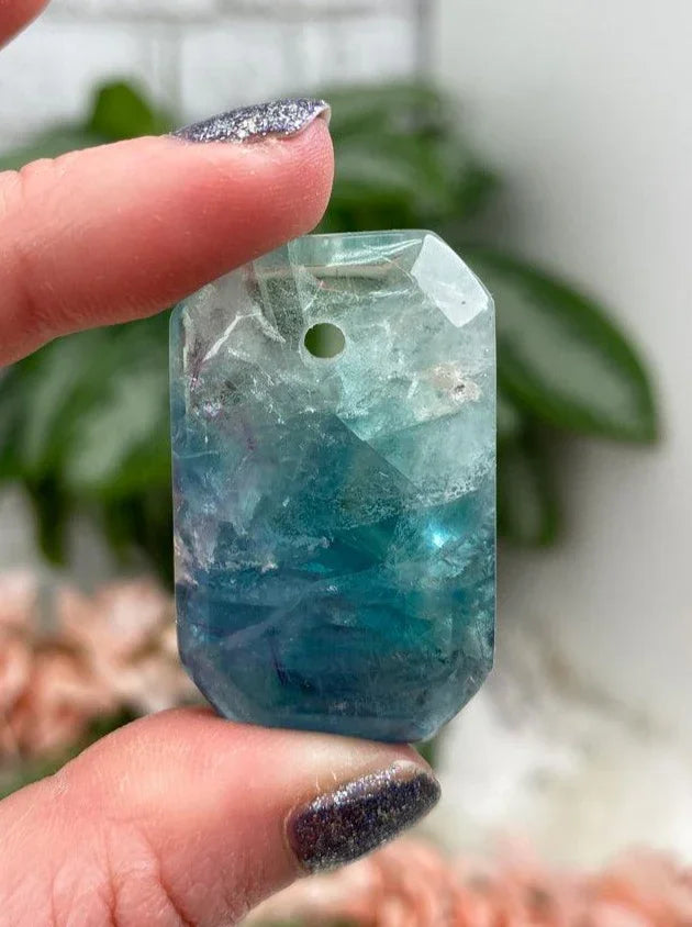 Teal-Blue-Fluorite-Pendant