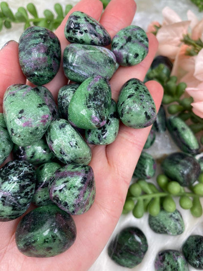 Tumbled-Ruby-with-Zoisite