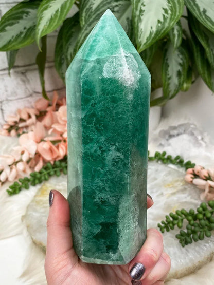 UV-Reactive-Green-Fluorite-Point-from-Madagascar