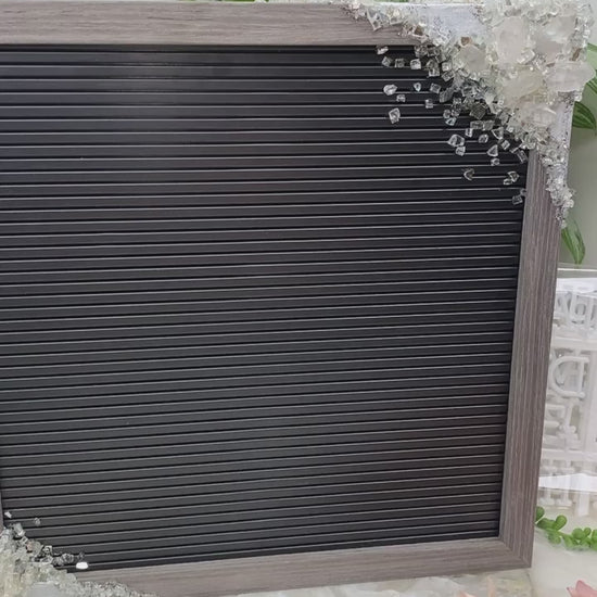 Crystal-Letter-Board-Close-Up-Corner