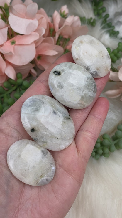 Small-Silver-Moonstone-with-Gray