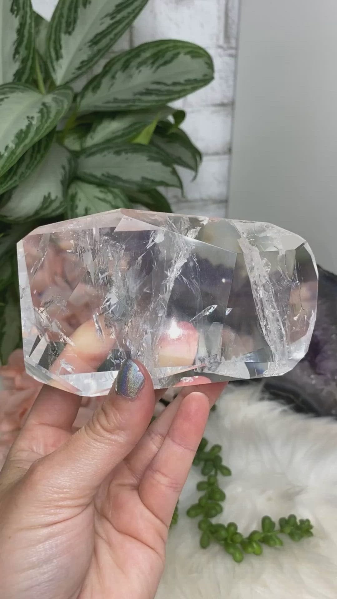 Geometric quartz and smoky quartz video