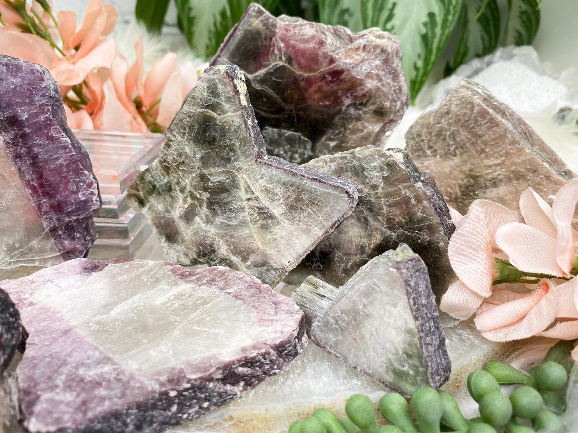 bicolor-mica-crystals