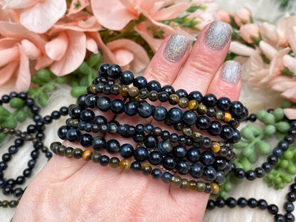 blue-tiger-eye-bracelet