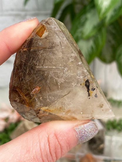 brown-rutile-garden-quartz-point