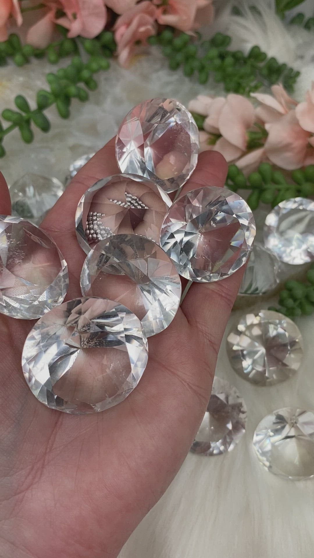 Small-Clear-Quartz-Diamond-video