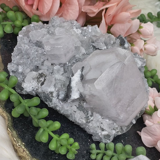 UV-Gray-calcite-cluster-from-china