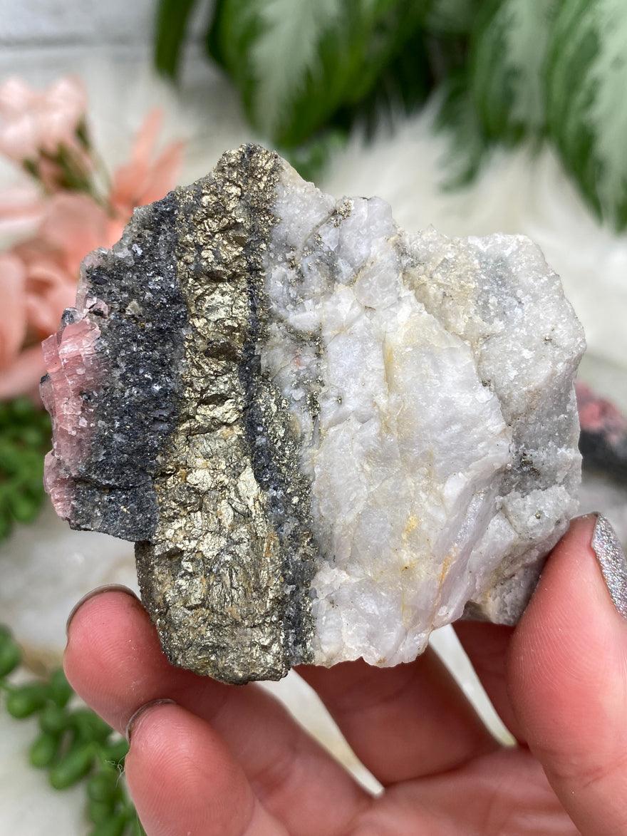 chinese-rhodochrosite-pyrite