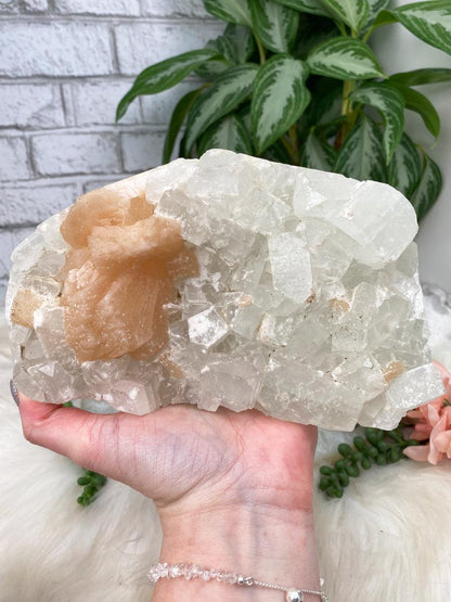 chunky-stilbite-on-apophyllite