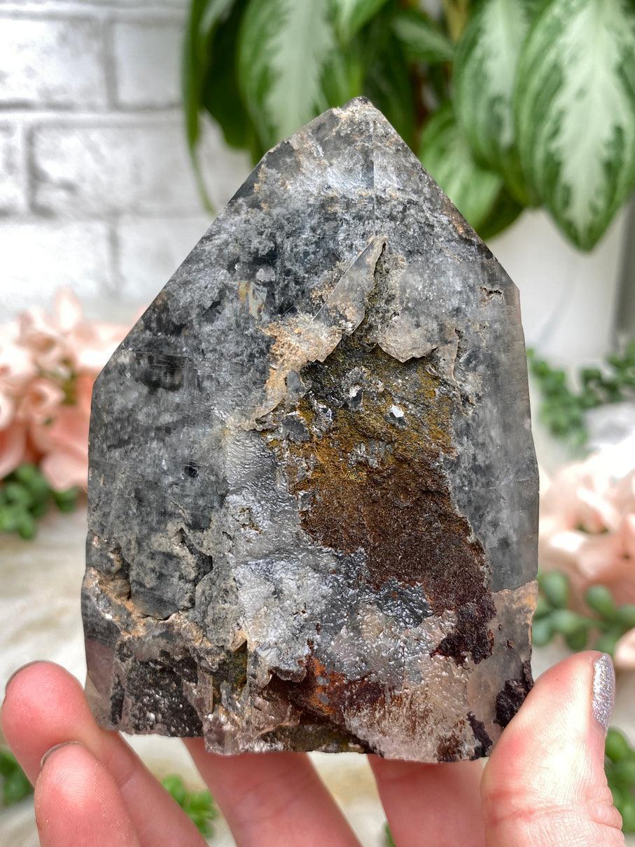 dark-gray-hematite-garden-quartz