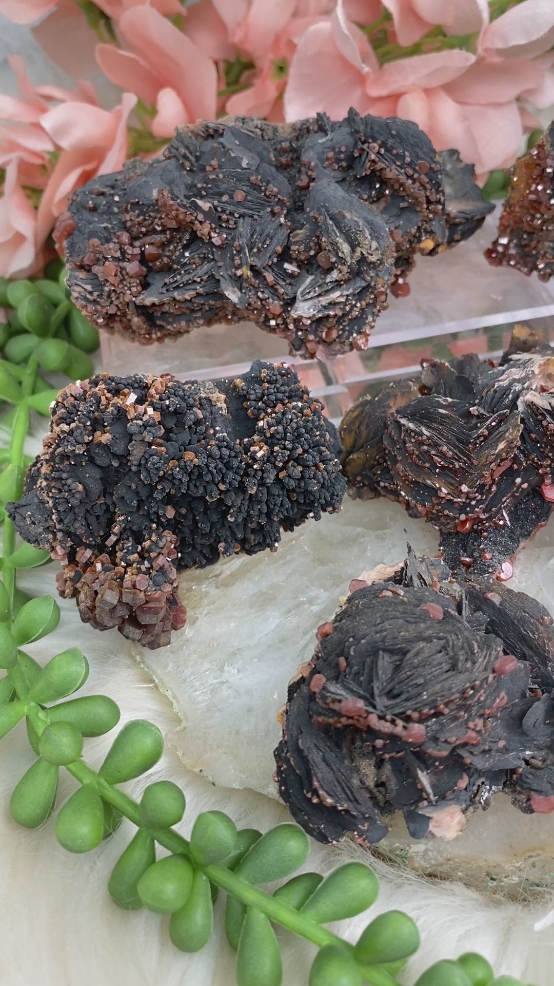 morocco-black-baryte-orange-vanadinite
