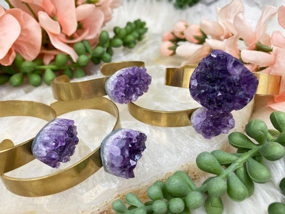gold-metal-amethyst-cuff
