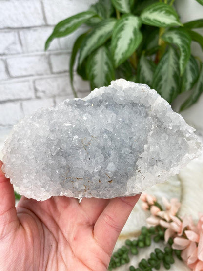 gray-quartz-cluster
