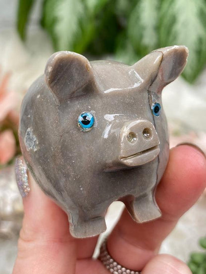 gray-soapstone-pig