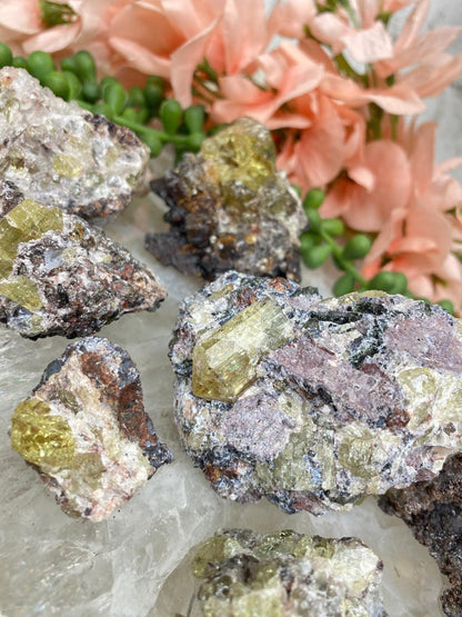 green-apatite-in-matrix