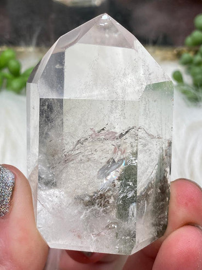 green-chlorite-in-garden-quartz-point