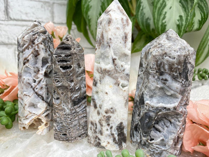 light-dark-sphalerite-points