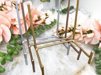    metallic-metal-crystal-stands