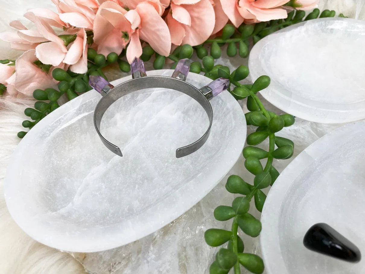 modern-oval-selenite-plate